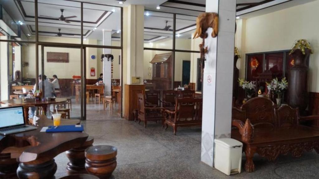פקסה Lankham Hotel מראה חיצוני תמונה