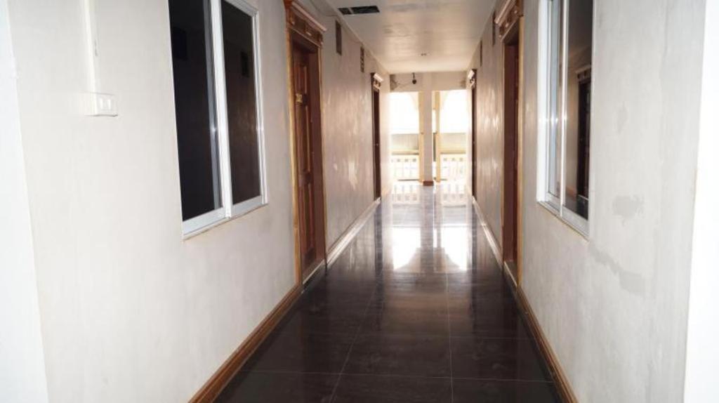פקסה Lankham Hotel מראה חיצוני תמונה