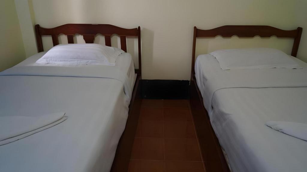 פקסה Lankham Hotel מראה חיצוני תמונה